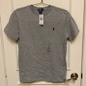 NWT simple gray shirt sleeve tee. Size 14/16.
